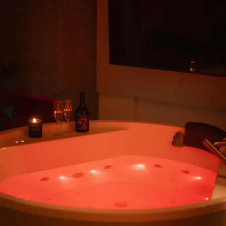 Lejlighed Scarlet Jacuzzi By Sofija Warszawa
