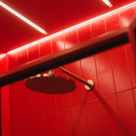 Scarlet Jacuzzi By Sofija * Warszawa